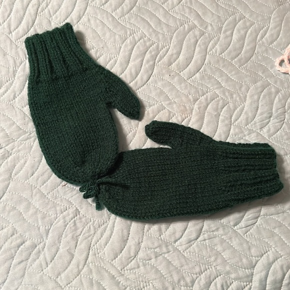 Handmade Knit Mittens with String - Picture 2 of 8